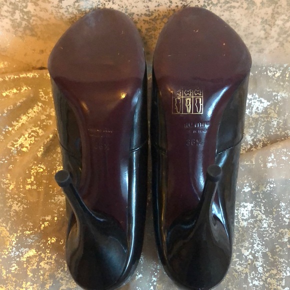 LIKE NEW MIU MIU BLACK PATENT SLIP ON STILETTO!! - Picture 7 of 8